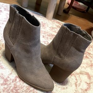 Madden Girl booties size 8.5